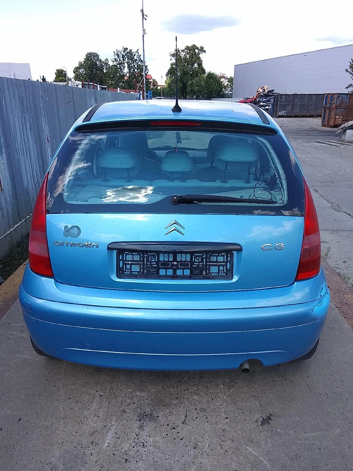 Maçaneta Dianteira Esquerda Citroen C3 Usada image 4