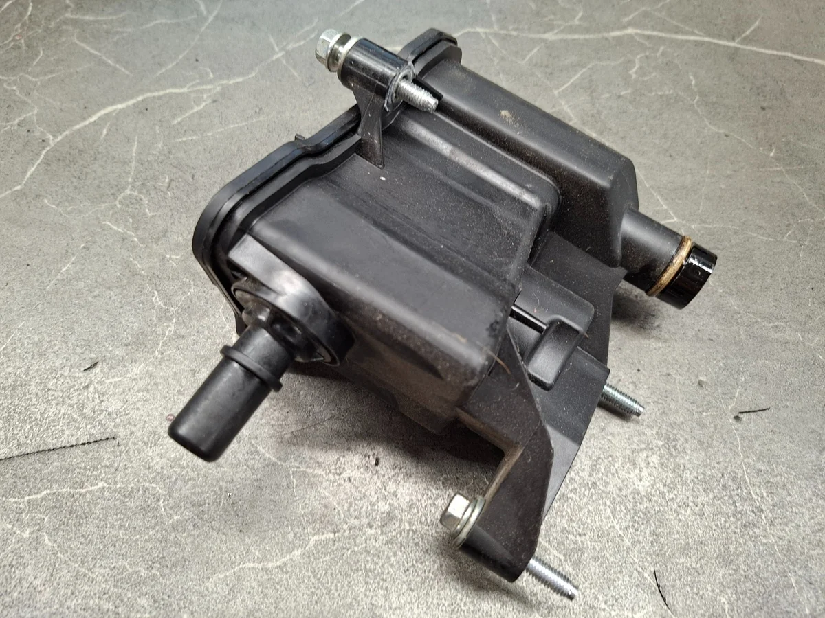 Ölentlüftung Ford Focus mk4 1,0 ECOBOOST image 7