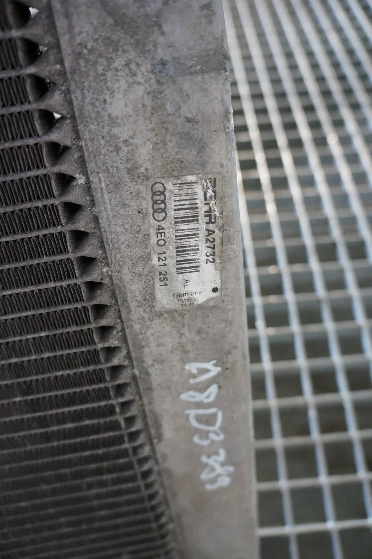 Audi 4E0121251 Used Engine Cooling Radiator image 3