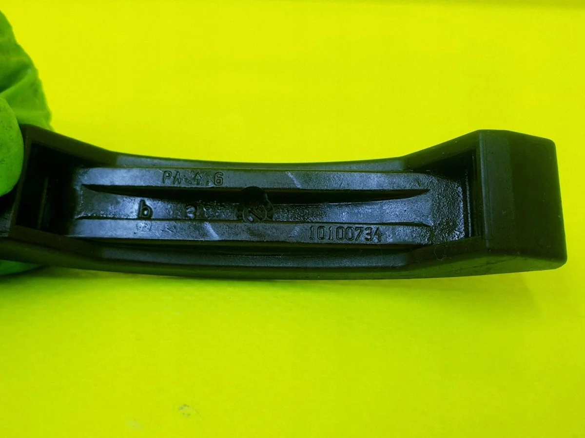 Timing Chain Tensioner 06B109217B image 4