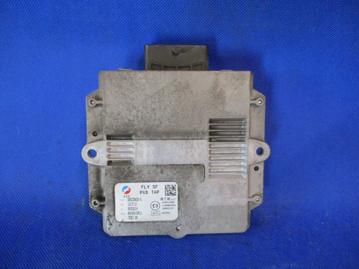 Modulo controllo gas Audi VW 67R011002 image 3
