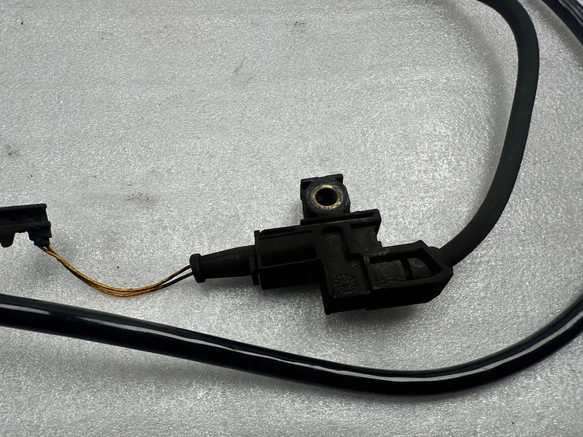 Sensor ABS Traseiro Direito Mercedes-Benz GLC X253 image 5