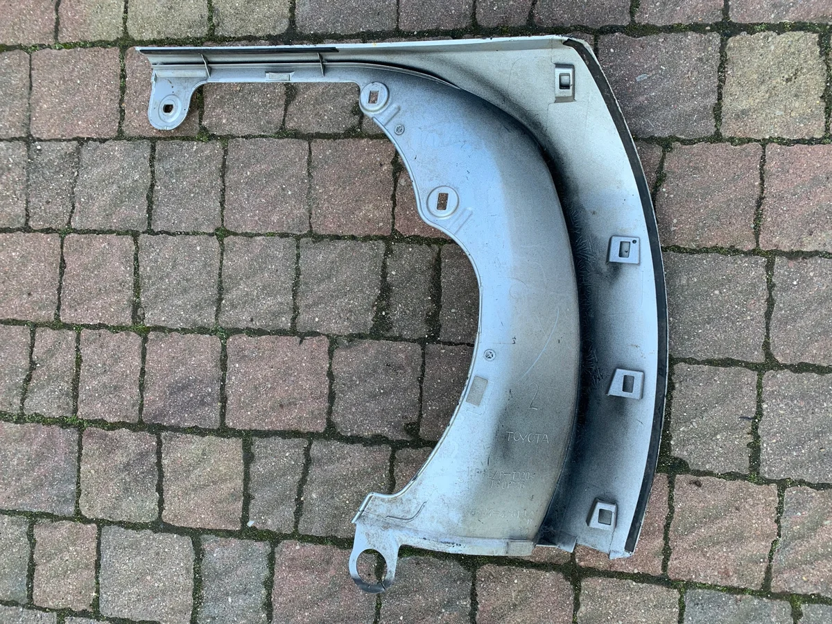 Listello portellone posteriore Toyota RAV4 06-12