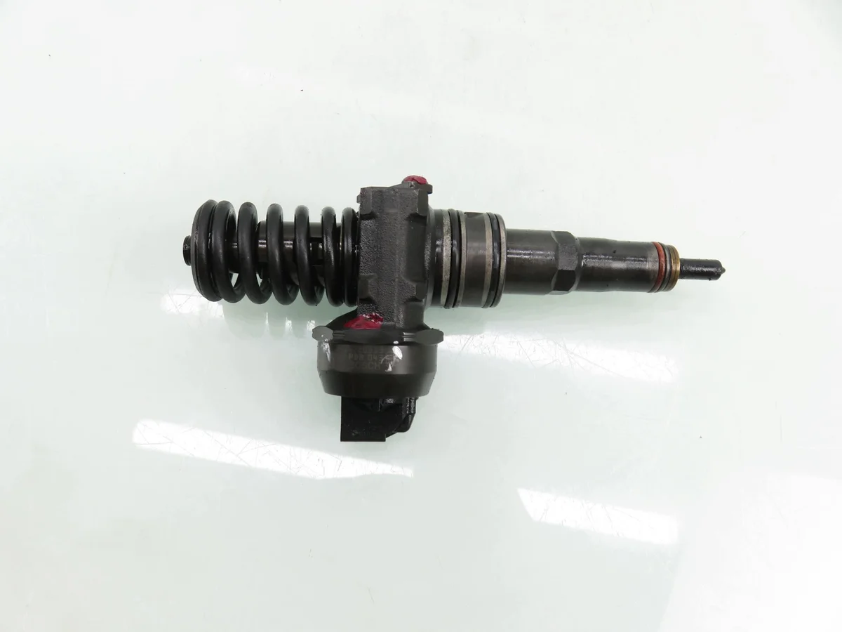 Injektor VW Golf Plus 1.9 TDI M1150712-038130073BN image 5