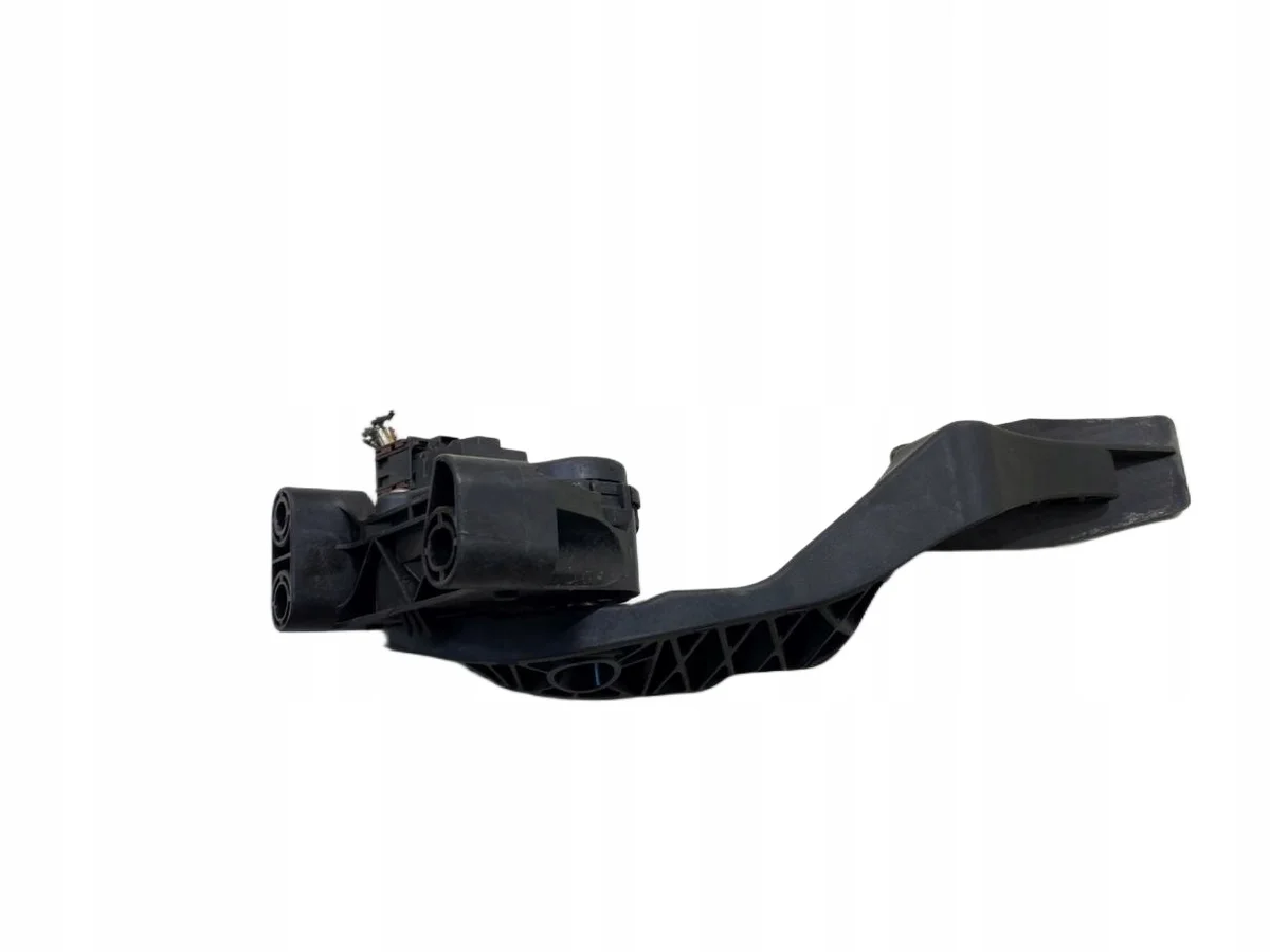 Potentiometer Gaspedal Opel Zafira B 1.9CDTI image 3