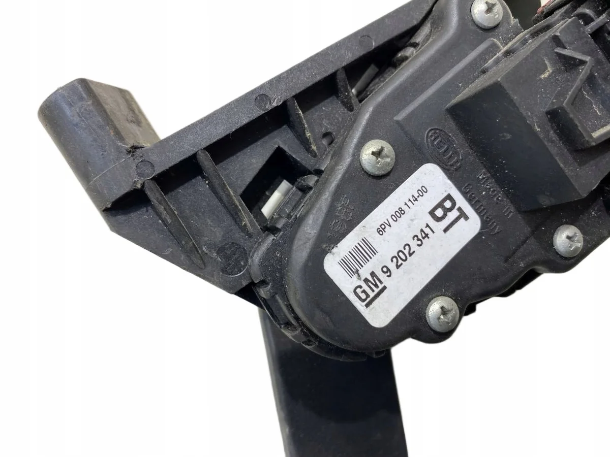 Potentiometer Gaspedal Opel Zafira B 1.9CDTI image 5