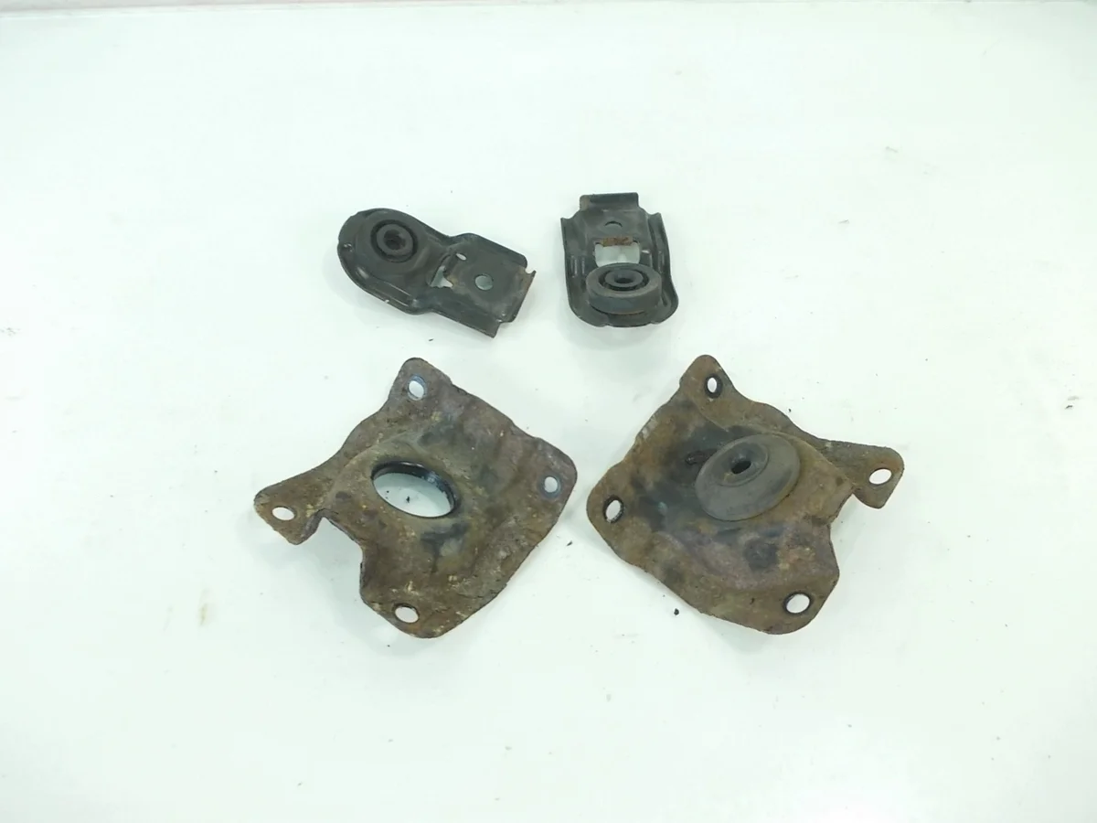 Subaru Impreza GH 2.0 Diesel Koelvinsteunen