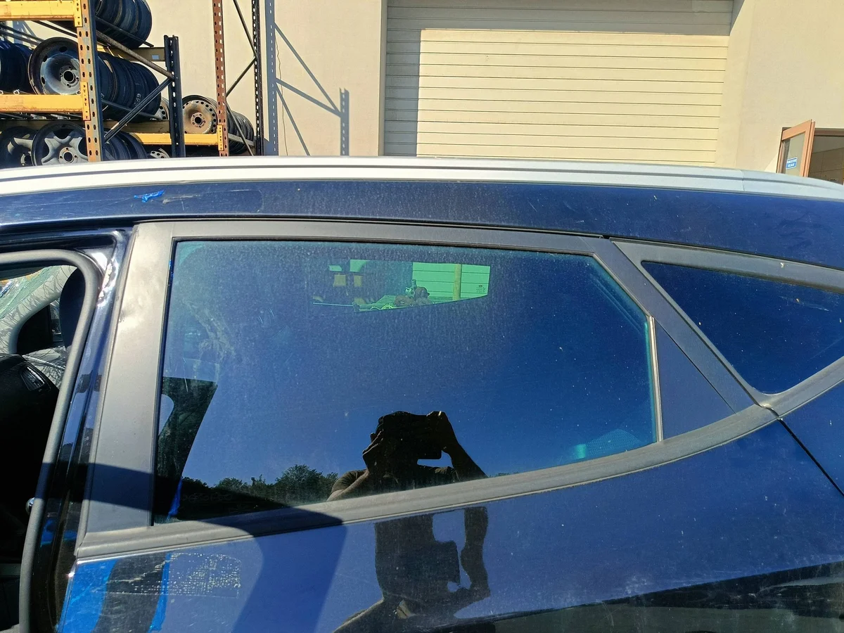 SCHEIBE TÜR HINTEN LINKS HYUNDAI IX35 KBI62977