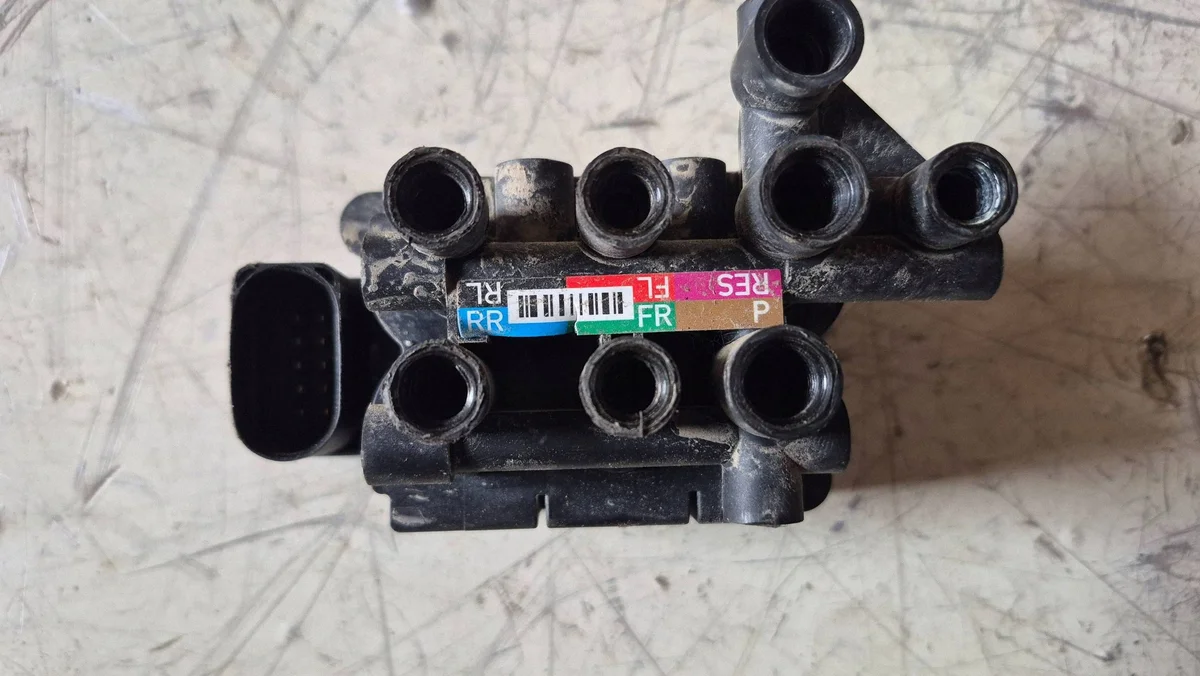 Verdeler Klepblok Porsche Panamera Taycan
