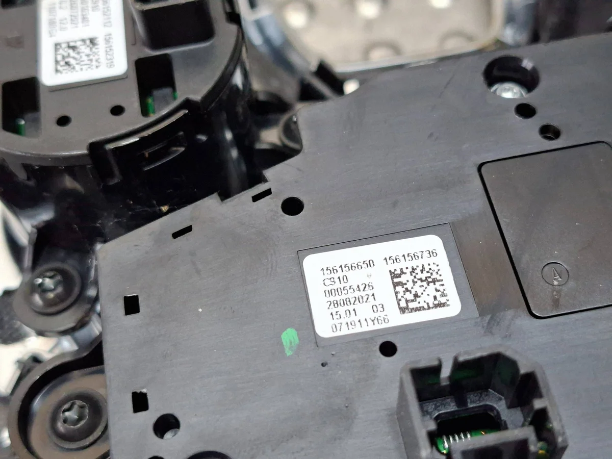 Panneau commande radio Alfa Romeo Stelvio QV image 4