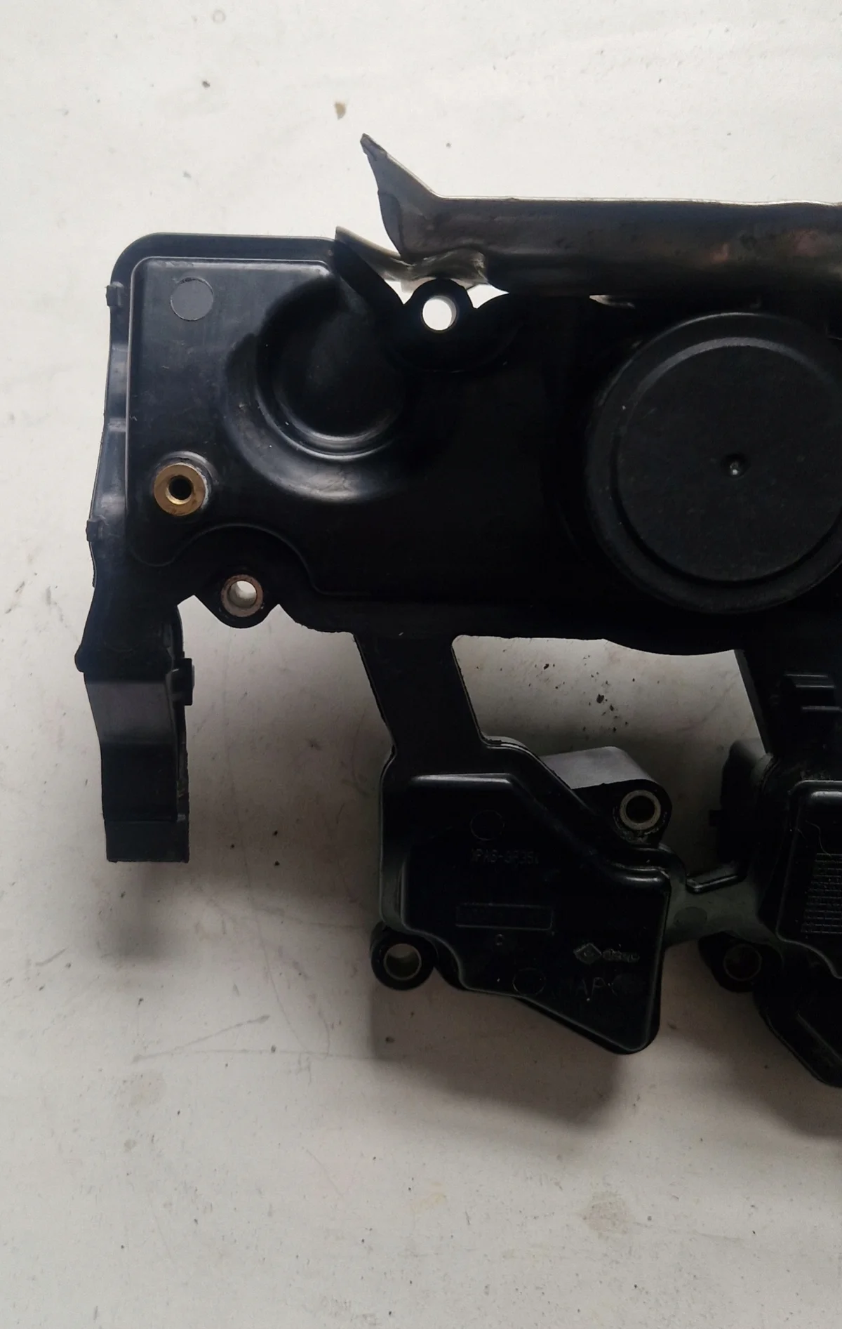 Renault 2.0D Ventildeckel OE 8200673395 thumbnail 1