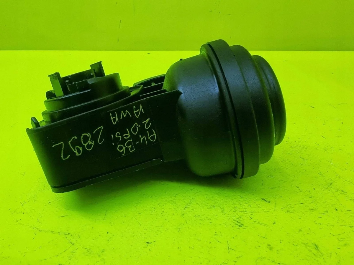 Audi A6 C5 Alipaineventtiili OEM 2900304279 image 3