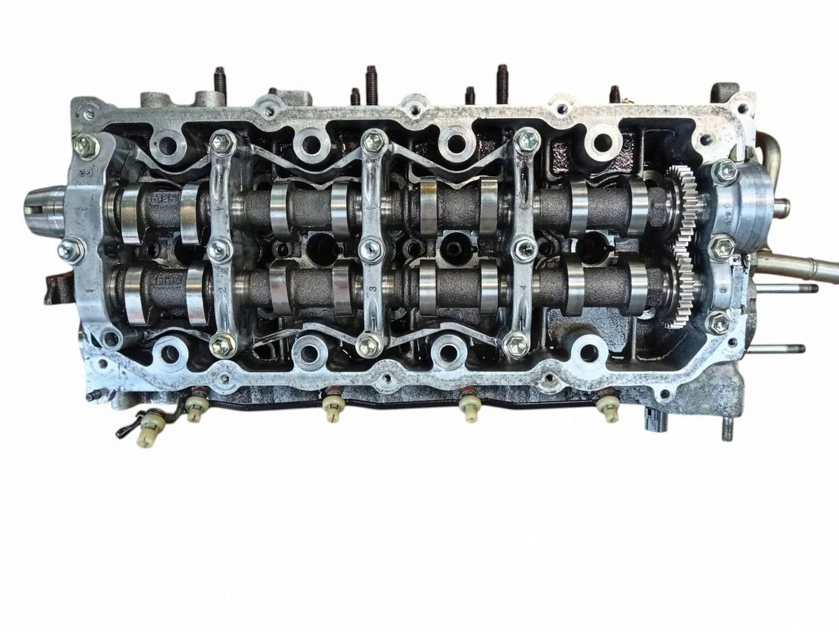Culata Motor Toyota Avensis II T25 2.0 D4D E1CD-C90