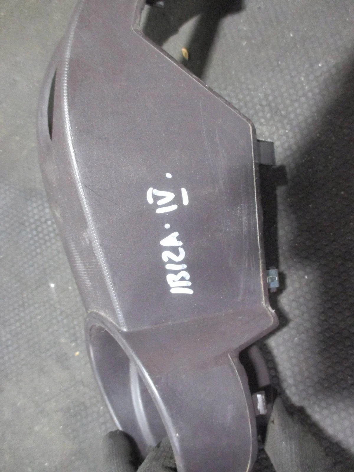 Seat Ibiza IV 6J0863289 Cache levier frein image 3