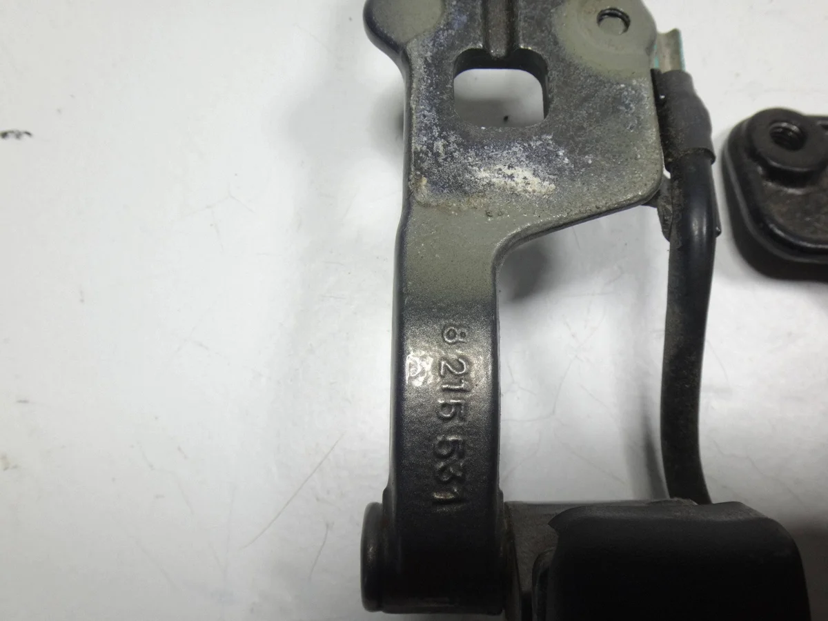 Charnière hayon BMW E46 Combi gauche image 6
