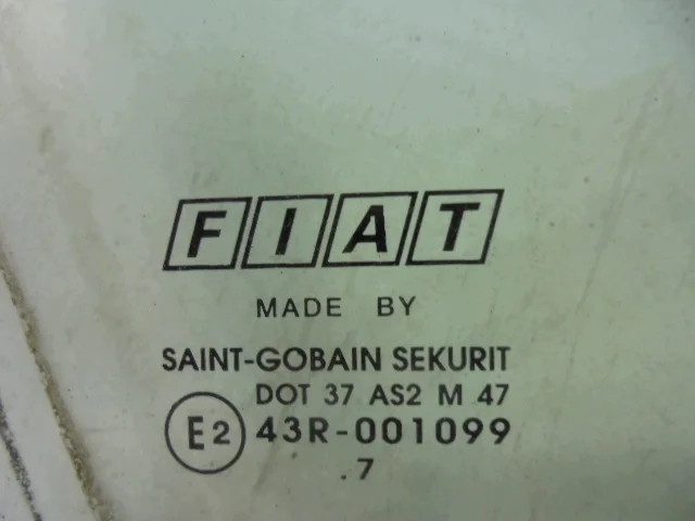 FIAT BRAVO II Vetro porta anteriore destro