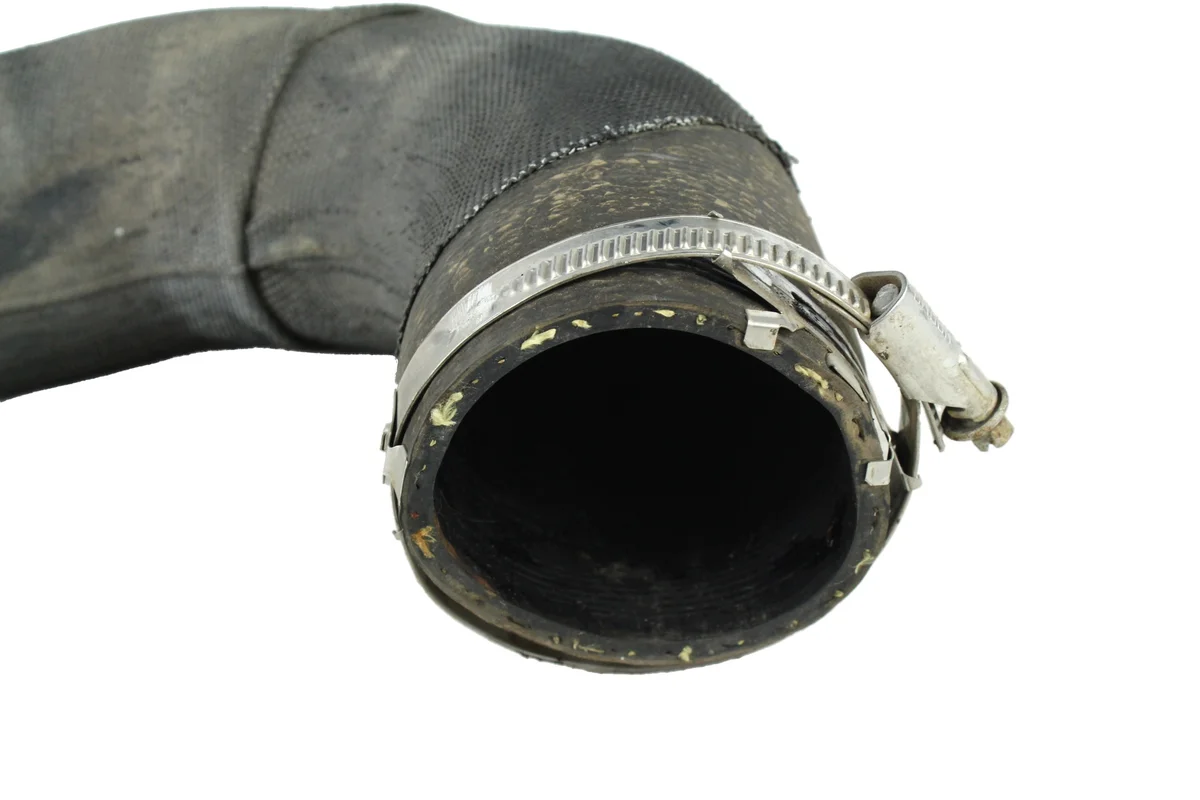 Audi A6 C7 3.0 TDI Intercooler Hose 4G0145709AC image 3