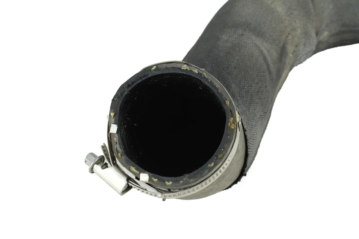 Audi A6 C7 3.0 TDI Intercooler Hose 4G0145709AC image 4