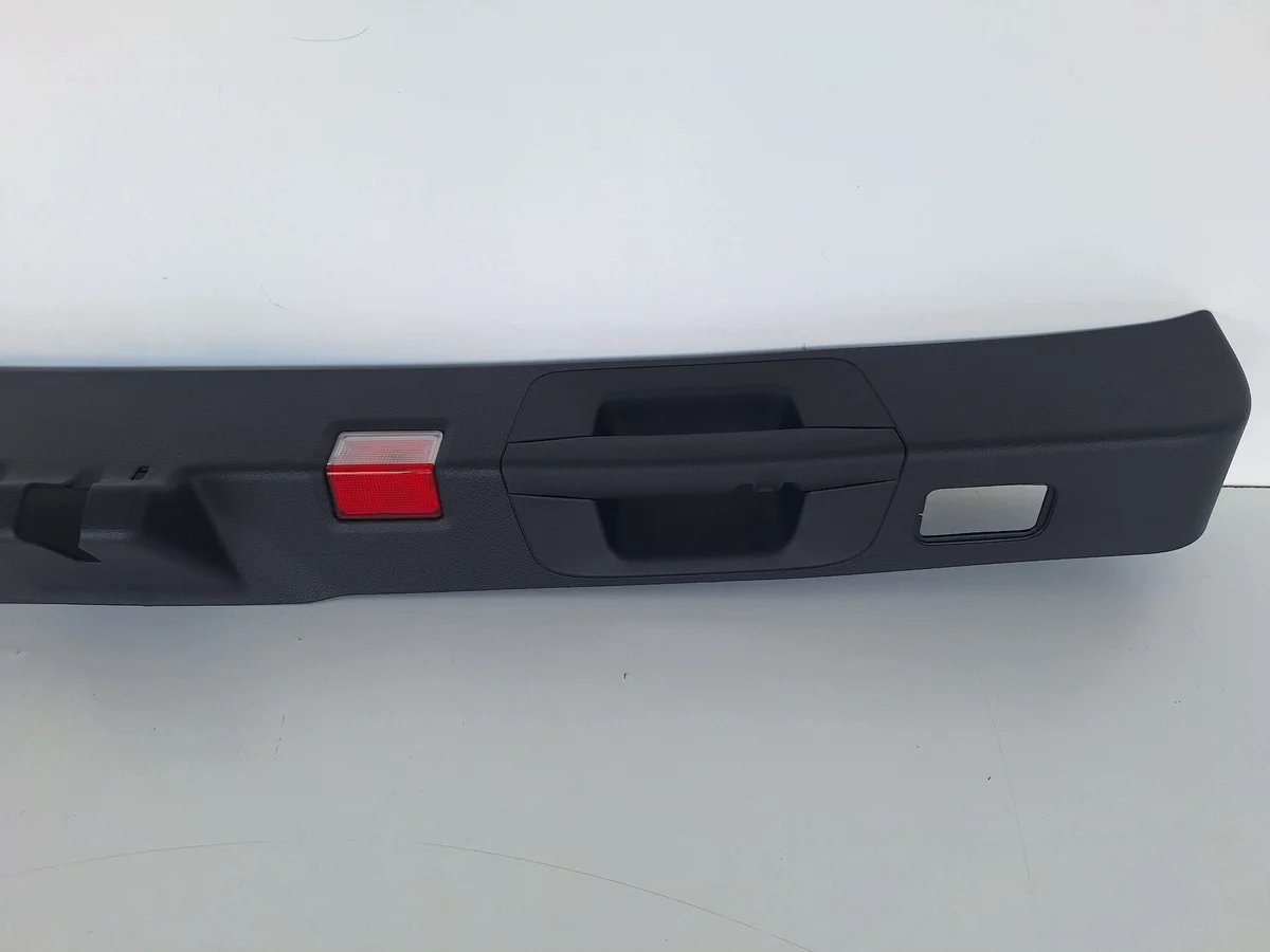 MERCEDES GLC W253 Heckklappen-Schlossblende gebraucht image 3