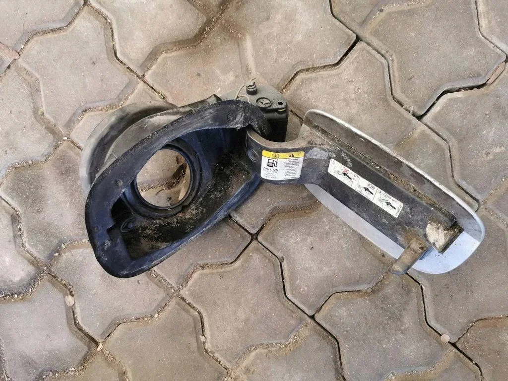 Sportello serbatoio Ford Ka 2U5A9A095AA image 3