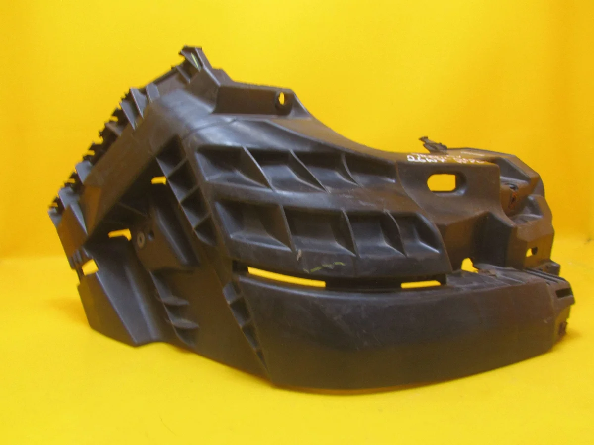 Suporte Para-choque Dianteiro Direito Renault Trafic