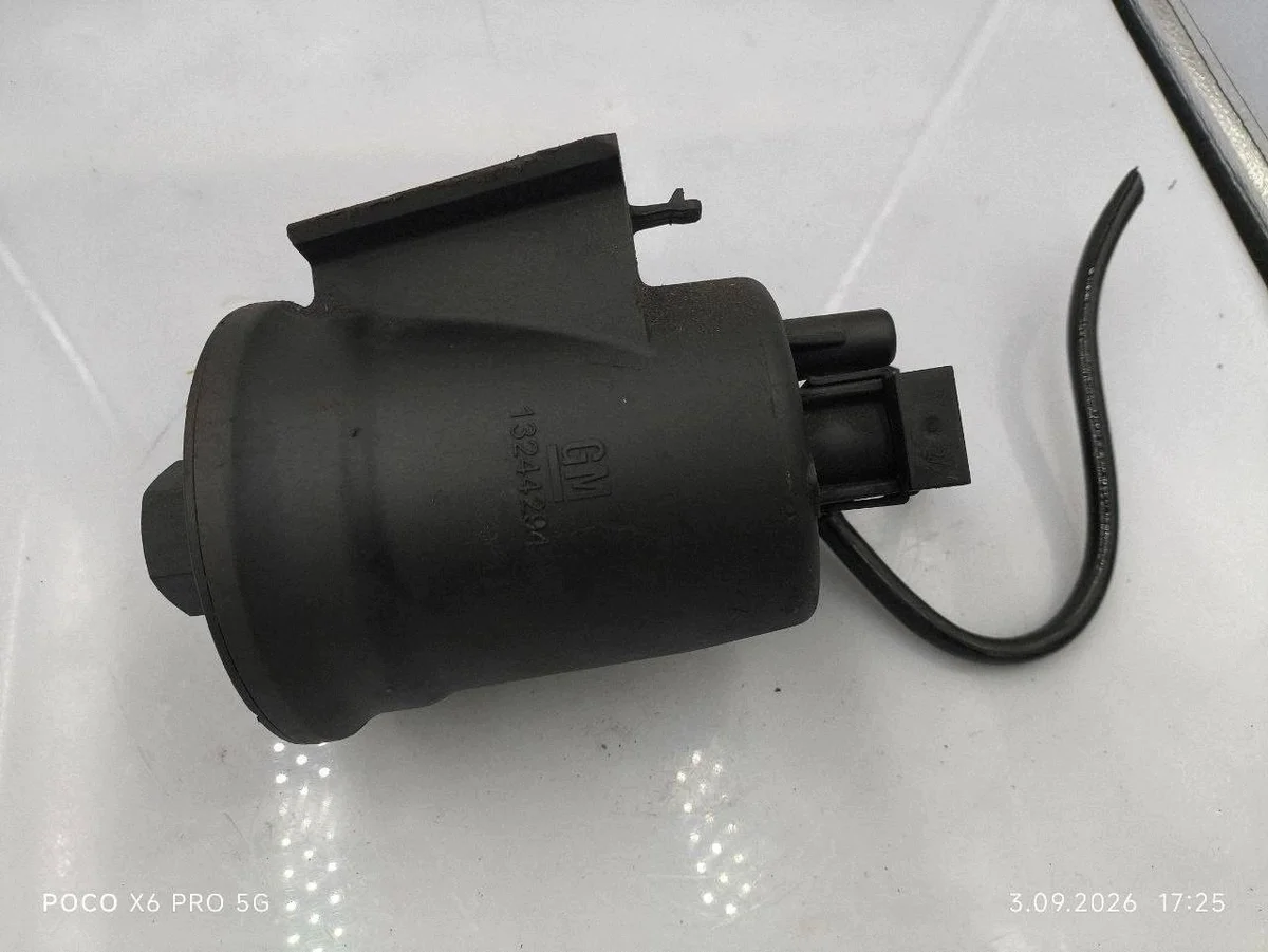 Boîtier filtre à carburant Opel Astra J Insignia 2.0