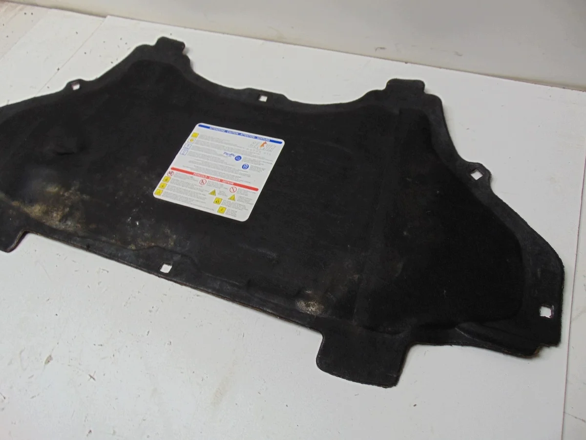 Isolation capot Alfa Romeo Mito occasion image 3