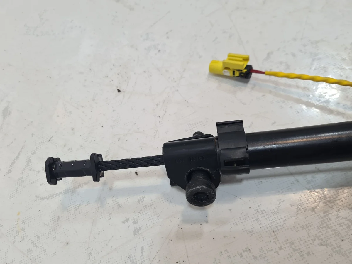 Audi Q5 II 17-24 Gurtspanner Rechts 80A857620 image 3