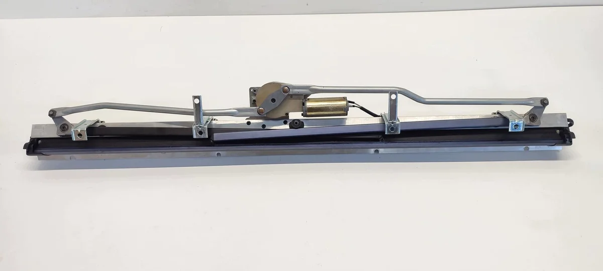 Mercedes W211 E500 Rollo Kofferraum A2118100020 image 3