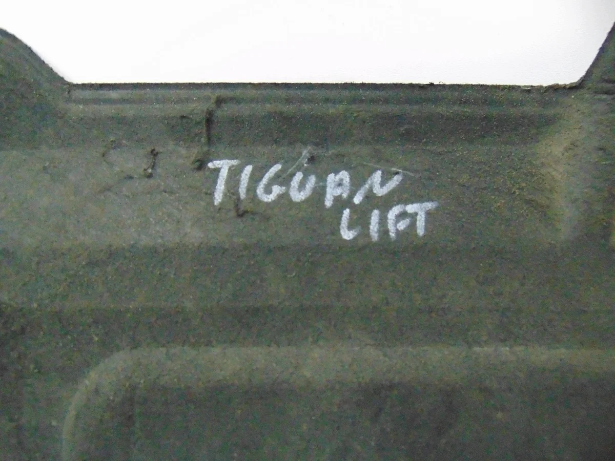 Isolation capot VW Tiguan 1 LIFT image 10