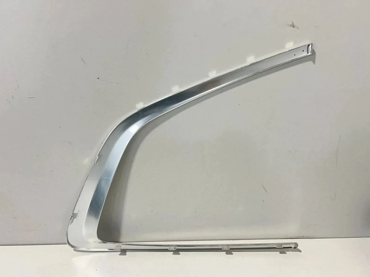 BMW X3 G01 Achterruitlijst Links Gebruikt image 7