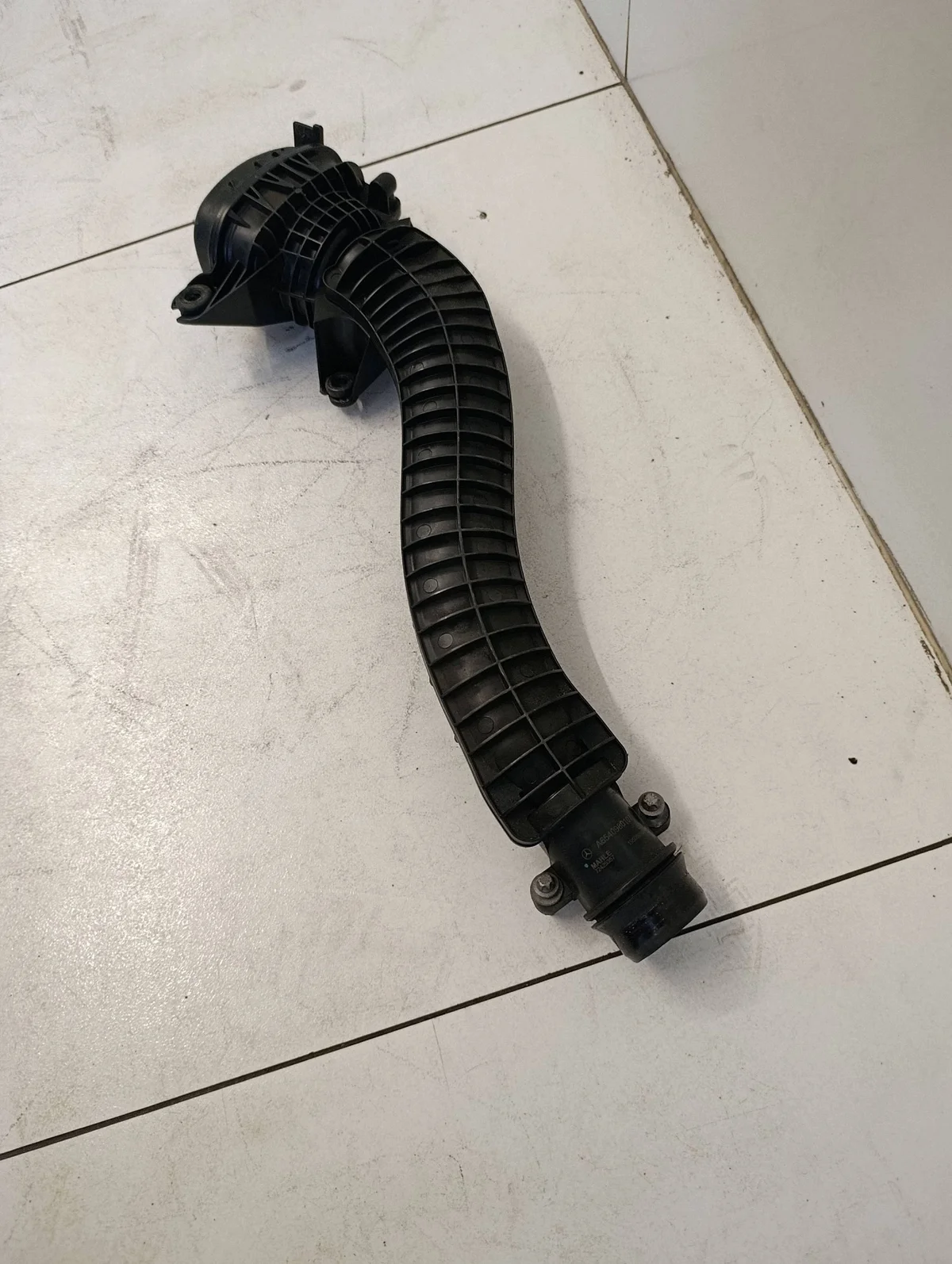 Tubo Intercooler Mercedes Clase B W247 A6540980107 image 3