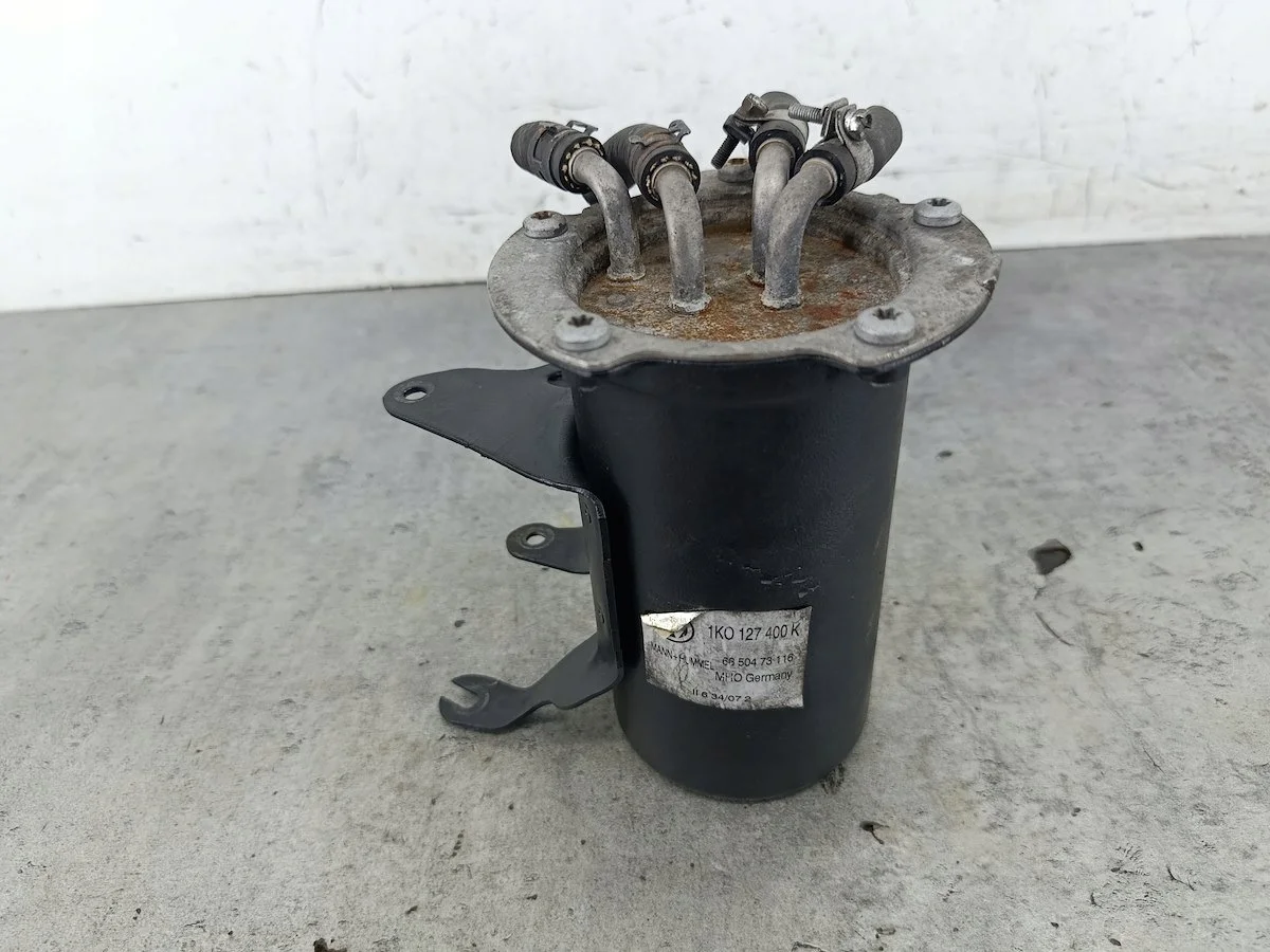 Obudowa Filtra Paliwa VW Golf V 1K0127400K