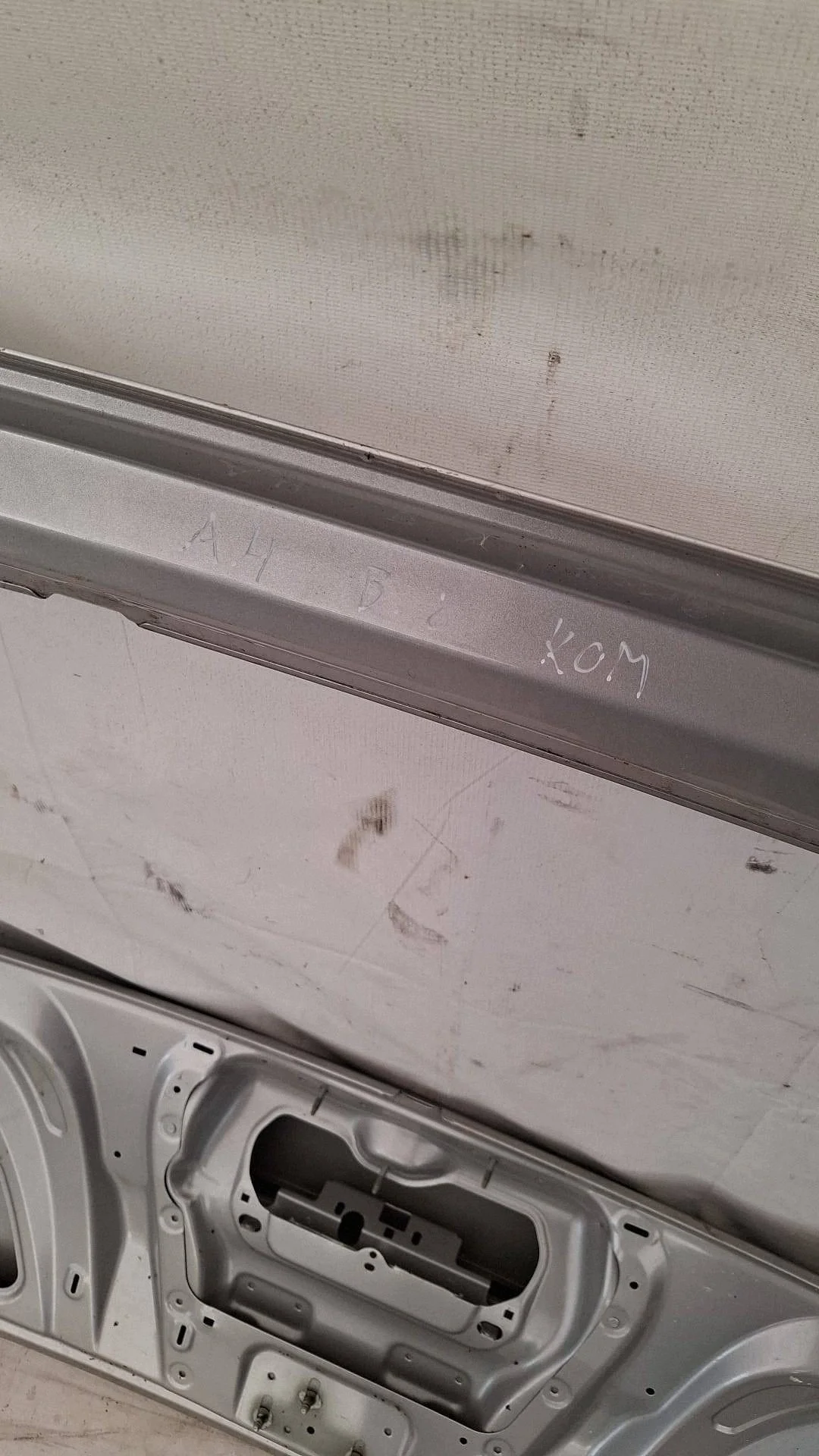 Bagklucka Audi A4 S4 B8 8K AVANT EQB1824 image 4