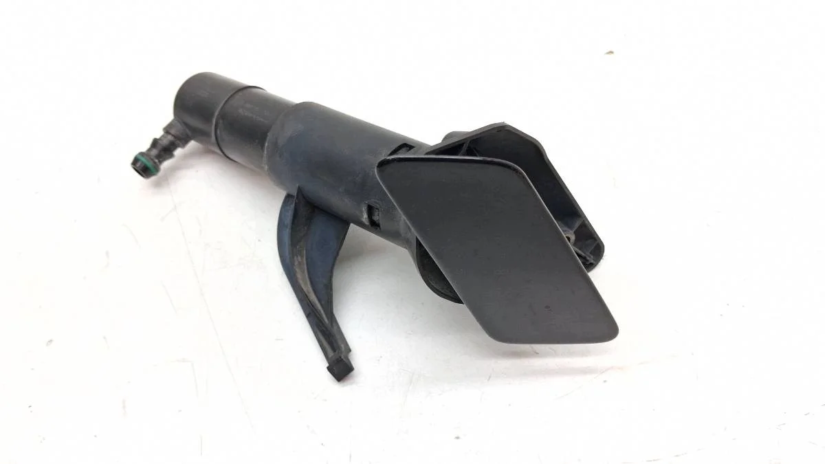 VW Touareg II Headlight Washer Jet Left