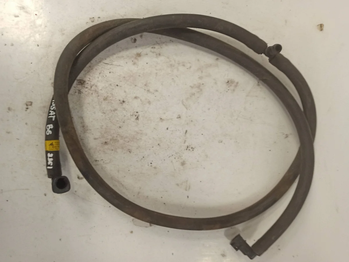 Volkswagen Passat B6 Mangueira Limpador Farol