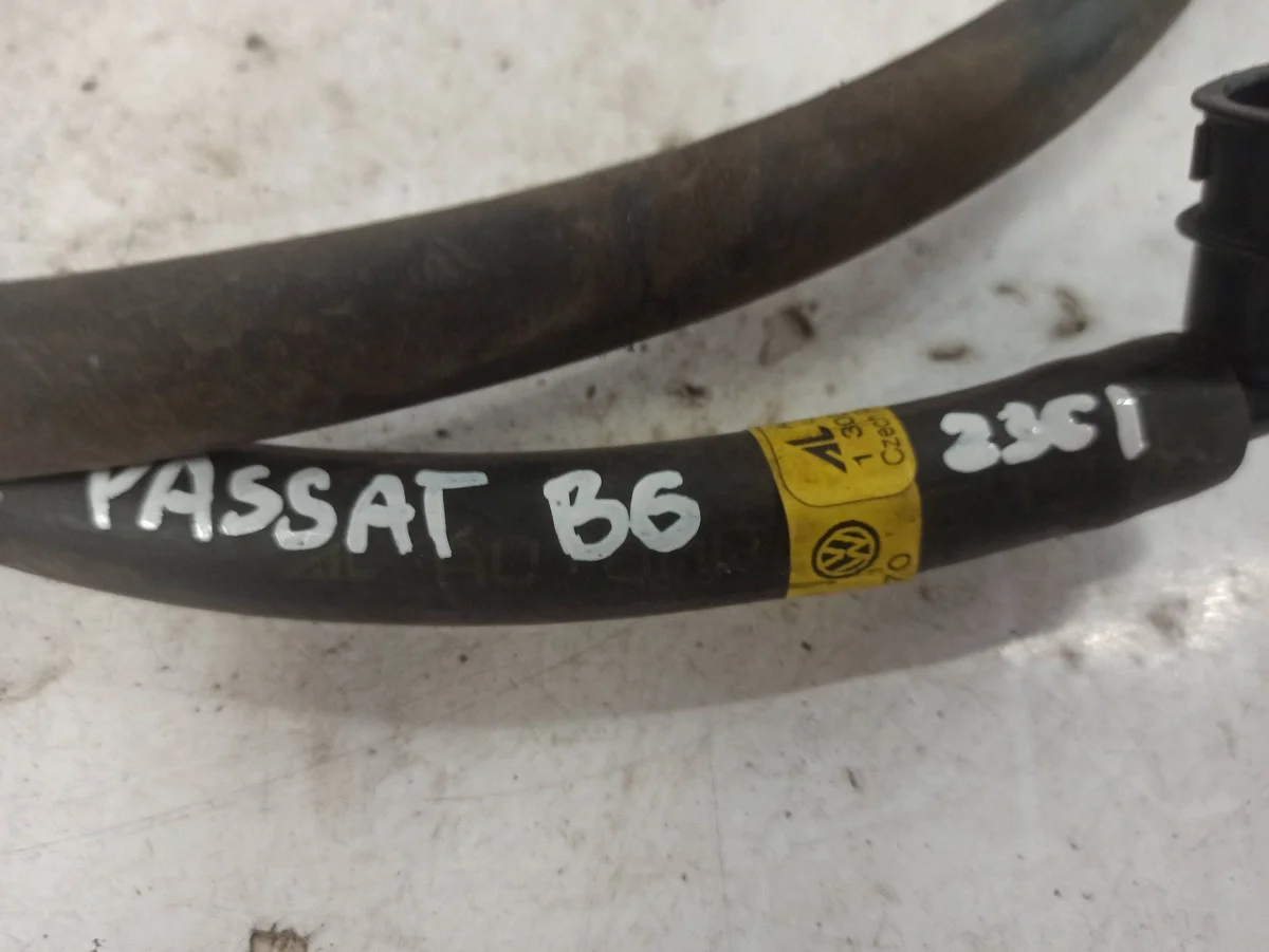 VW Passat B6 Schlauch Scheinwerferreinigung image 4