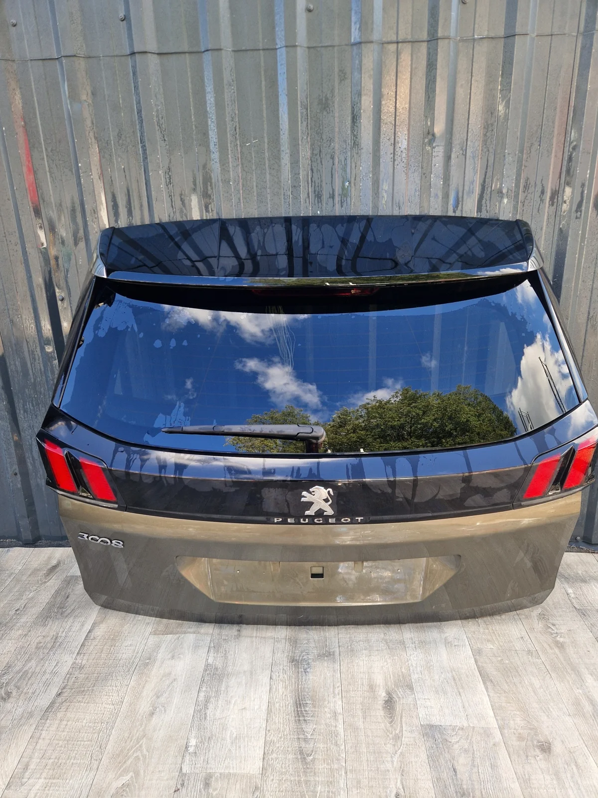 Baklucka Peugeot 3008 II (EKLD)