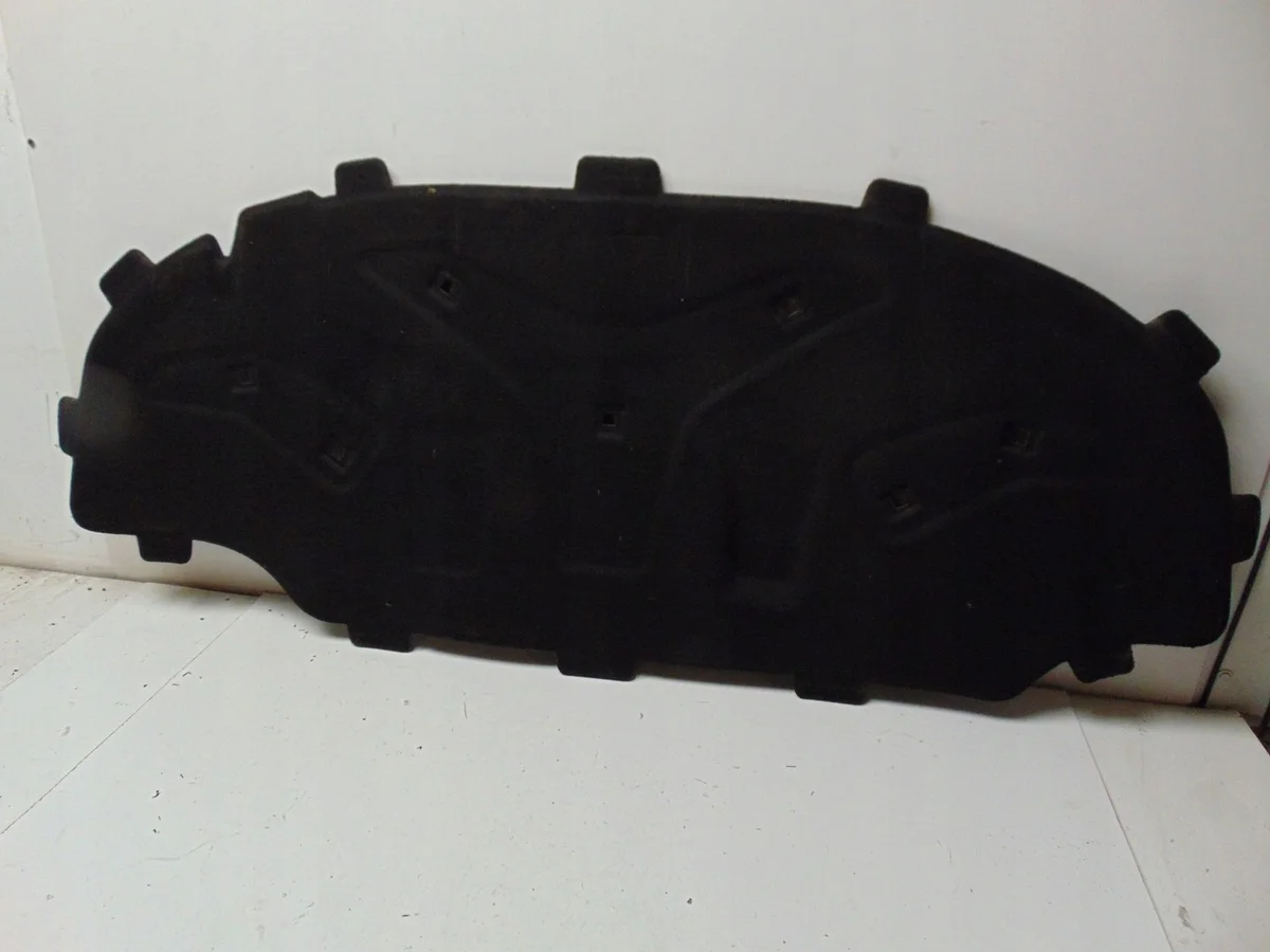 Audi 8P Hood Insulation Pad 8P0863825L Used image 4