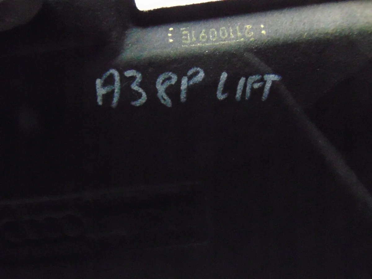 Audi 8P Hood Insulation Pad 8P0863825L Used image 9