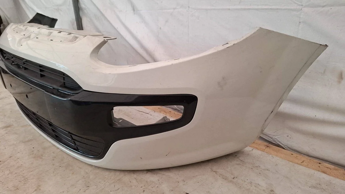 Parachoques delantero Fiat Punto EVO 735500118 image 3