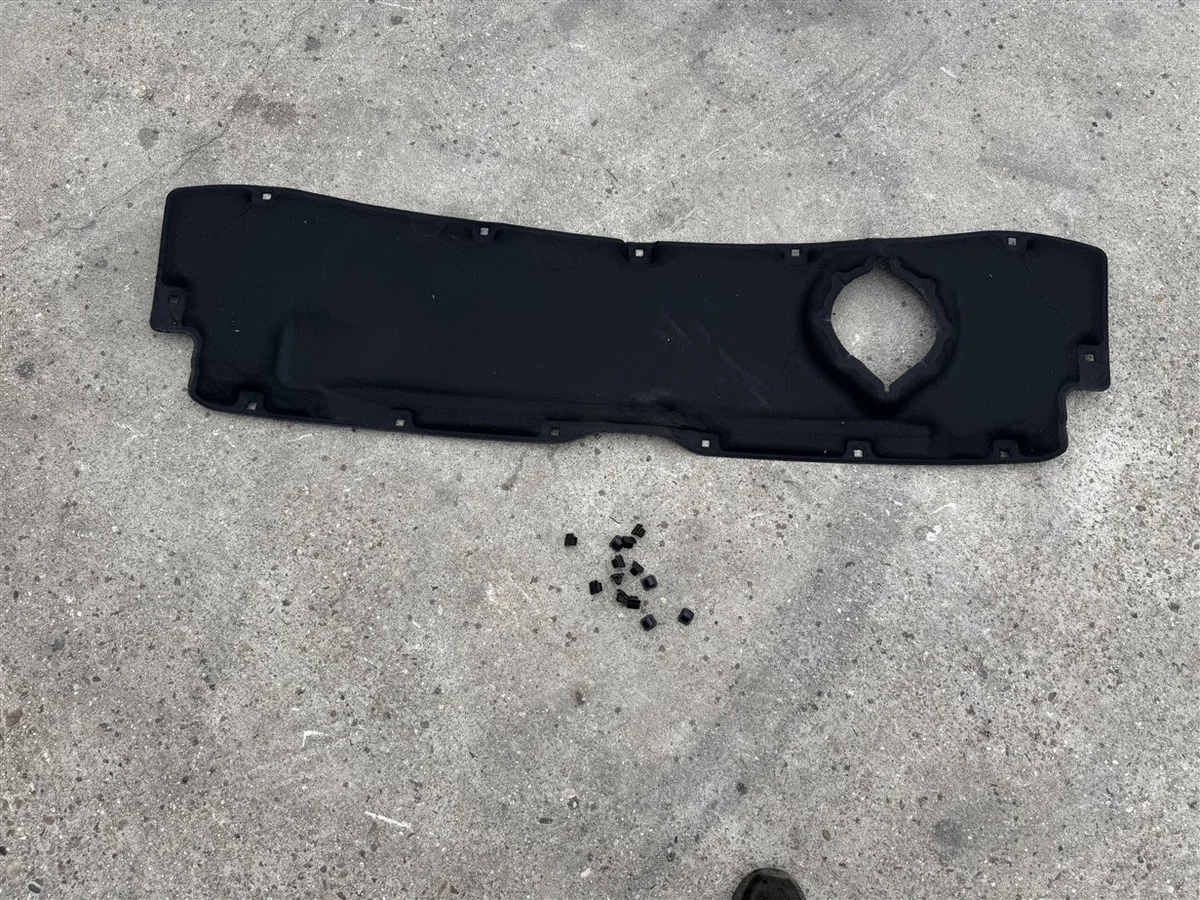 Isolation Capot VW Crafter 7C1863831A image 3