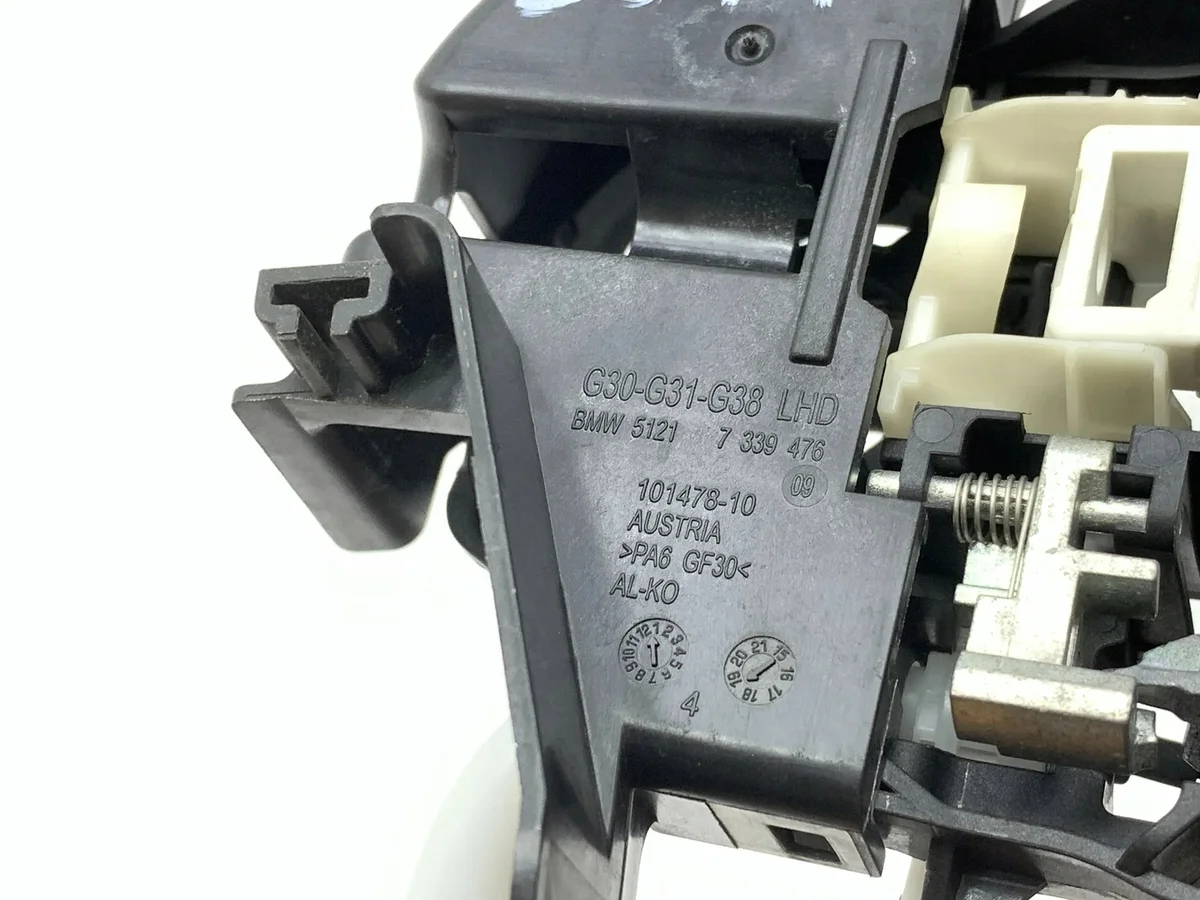 BMW G31 5er Türgriff Halterung 7339476 image 6