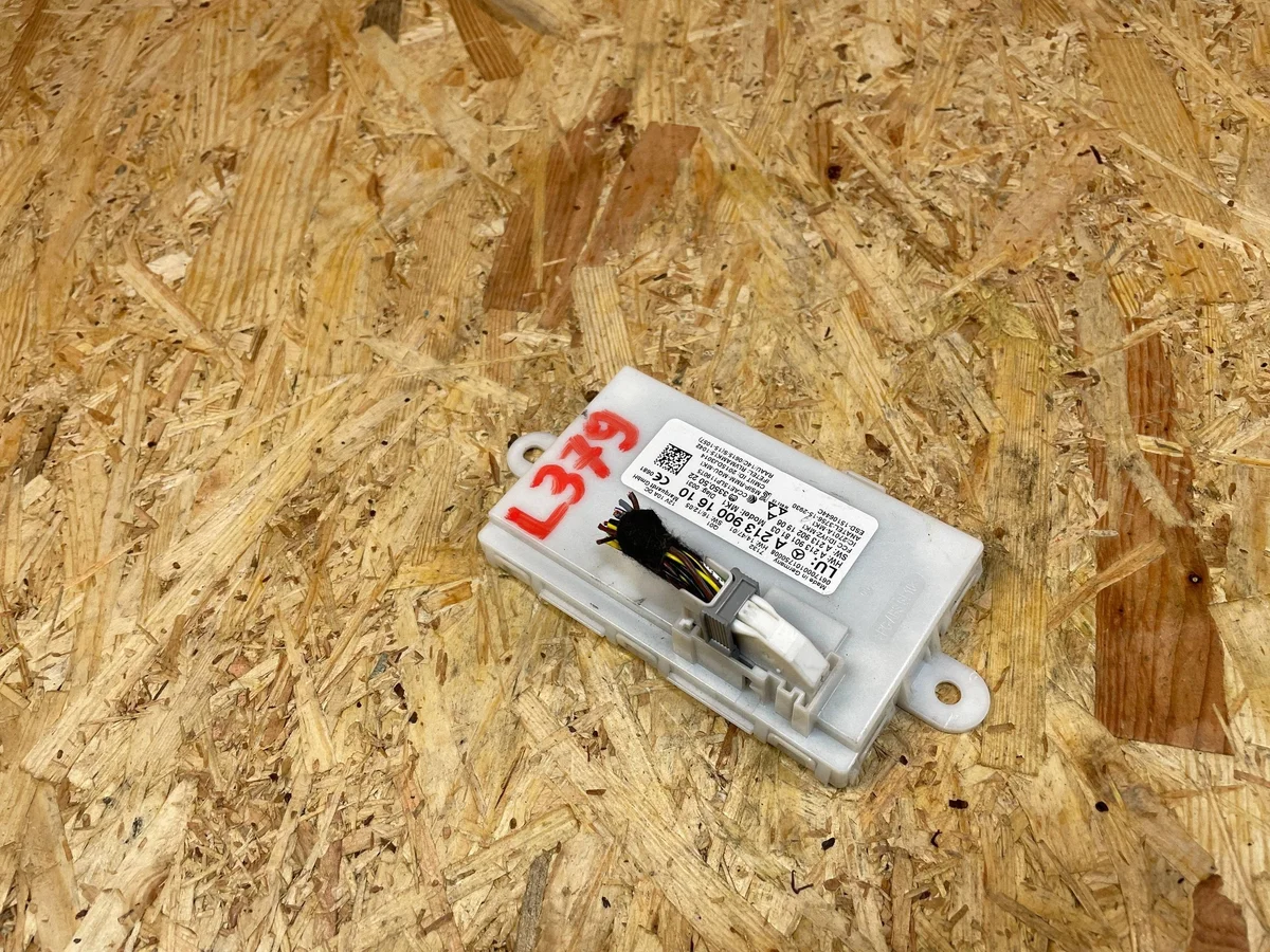 Mercedes E-Class W213 Keyless Module A2139001610 image 4