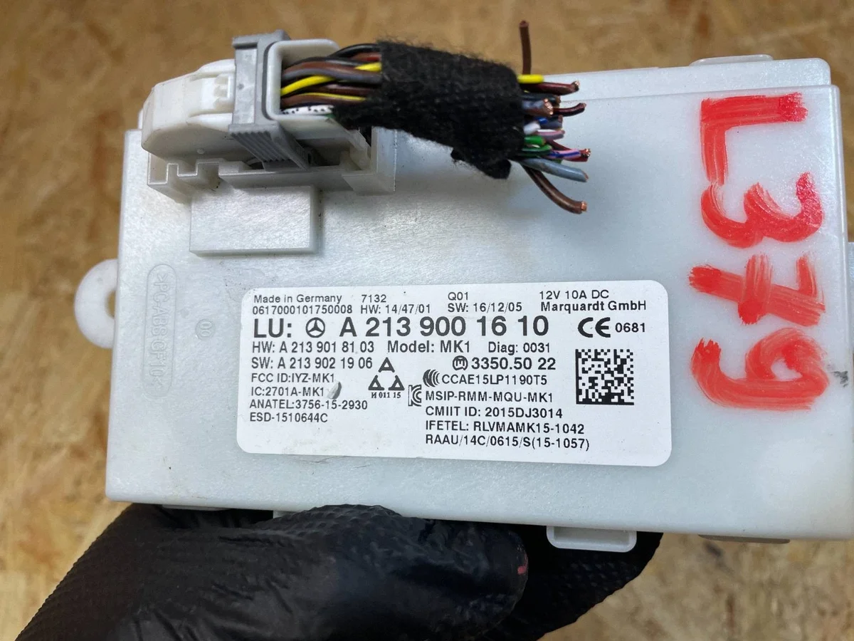 Mercedes E-Class W213 Keyless Module A2139001610 image 9