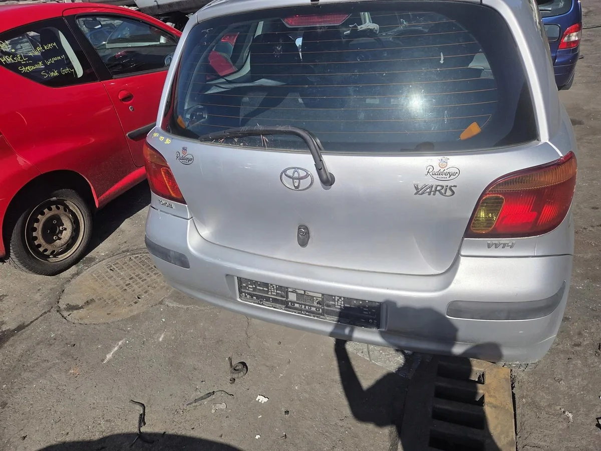 Toyota Yaris Baklucka 855 image 2