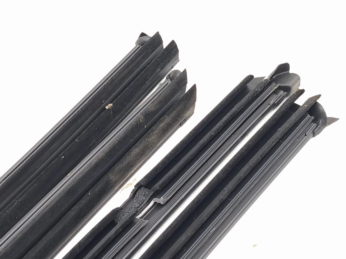 Joint de vitre arrière VW Passat B9 2025 3J0839479 image 3