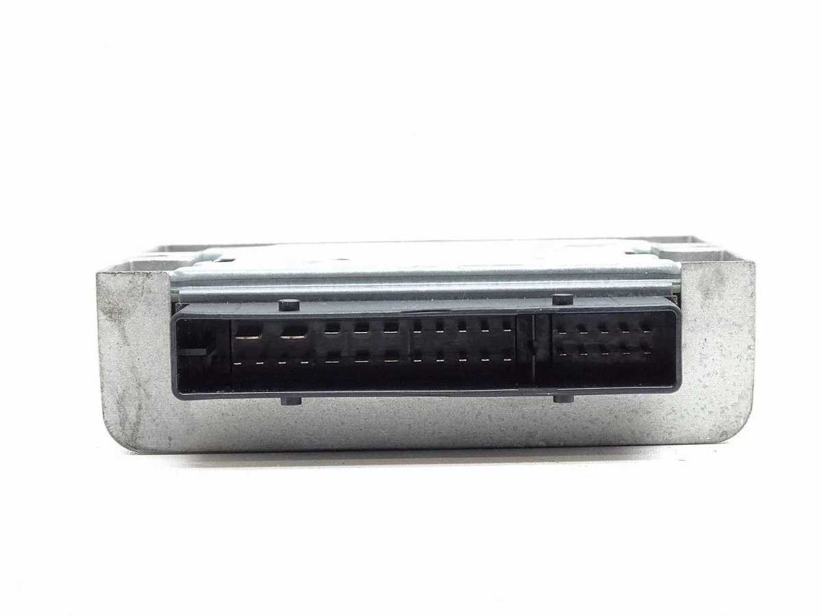 Radio Versterker Module Mercedes C W205 WAH47491 image 3