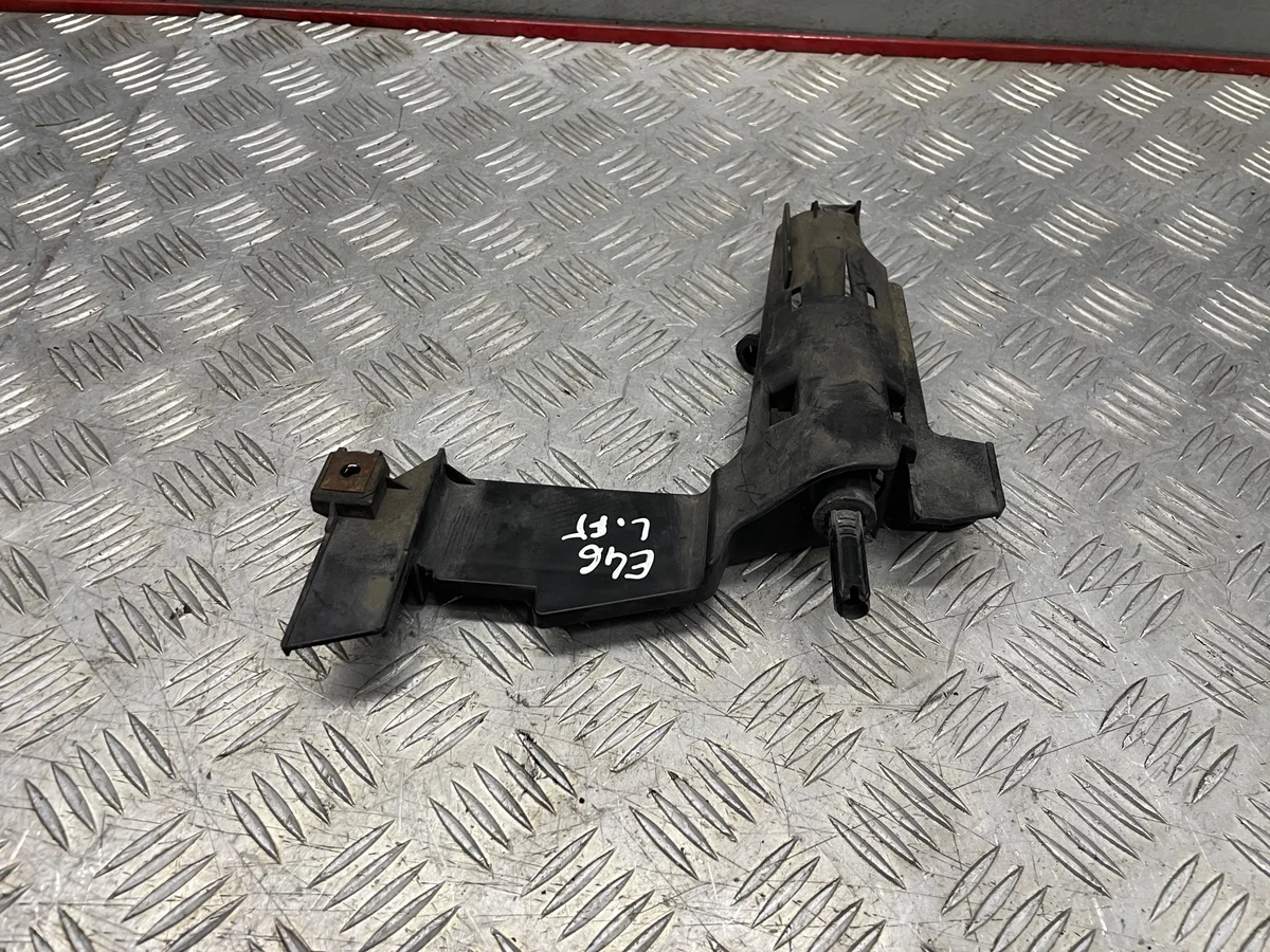 BMW E46 Xenon Spuiter 2.2B 01-06 Gebruikt