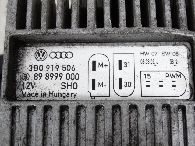 Module Ventilateur VW T5 1.9 2.5 TDI 3B0919506 image 7